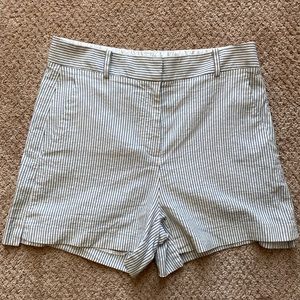 Eli’s Tahari. Highwasted shorts. Size 4.